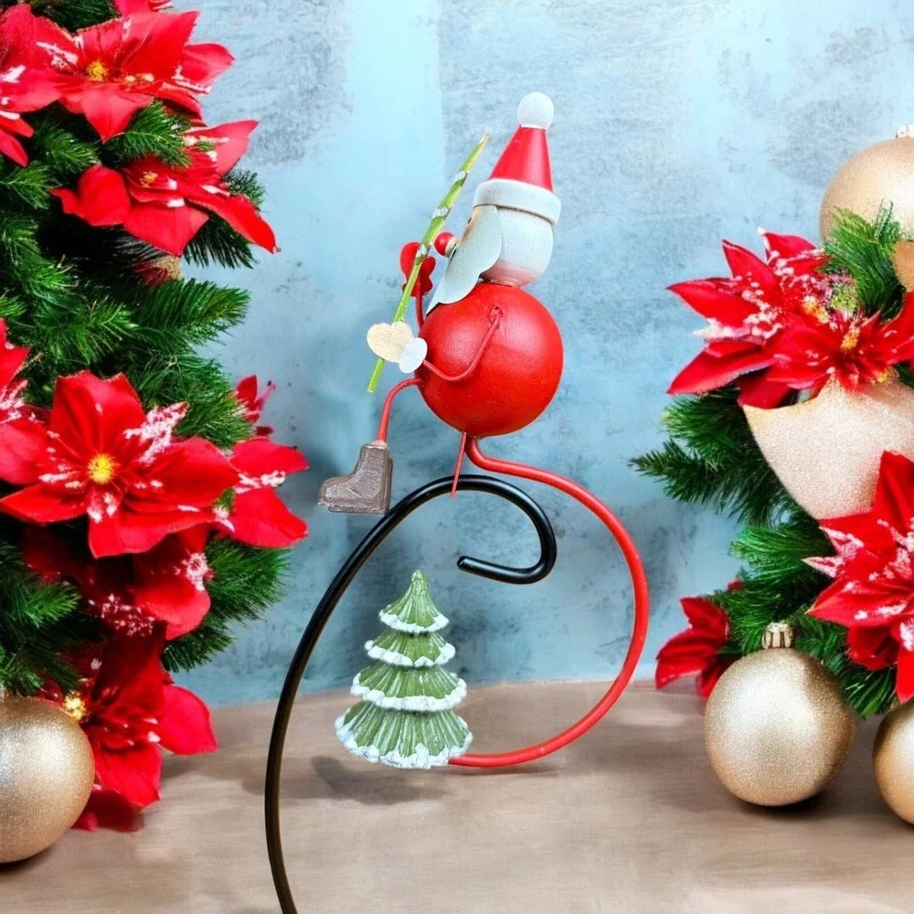 Metal‎ Santa C-Shaped Christmas Ornament With A Christmas Tree 6